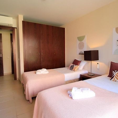 Albufeira Salgados Premium 1 With Pool By Homing Apartment Guia  Bagian luar foto