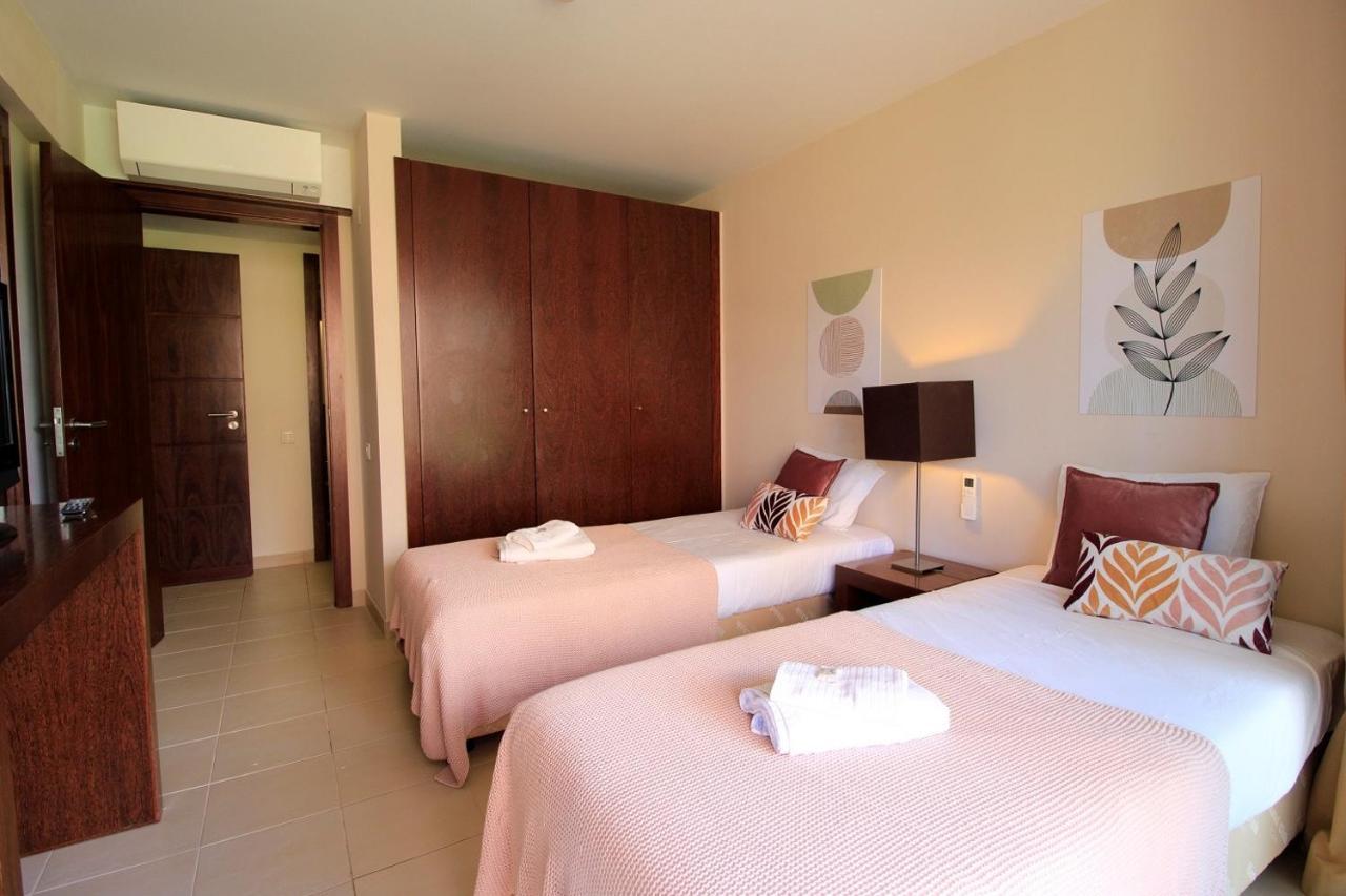 Albufeira Salgados Premium 1 With Pool By Homing Apartment Guia  Bagian luar foto